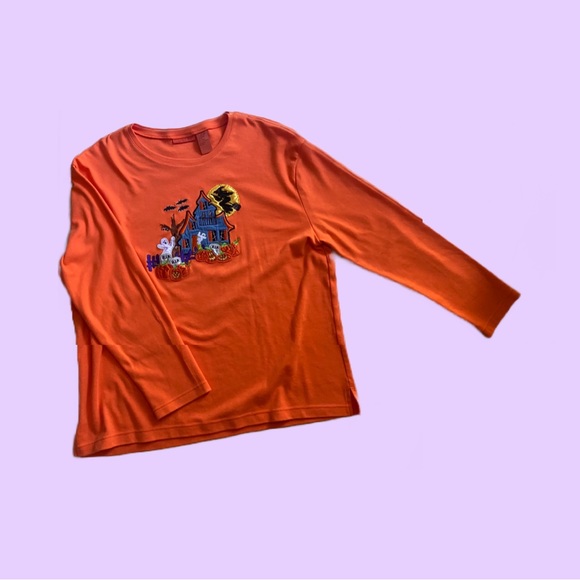 Vintage y2k Fashion Classics Halloween Embroidered Graphic Long Sleeve Tee ๐ฅ - Picture 1 of 3